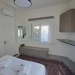 Apartment Downtown Delight *