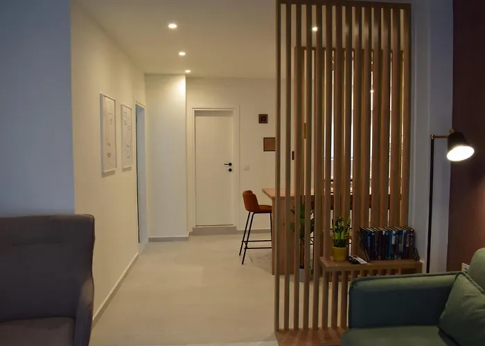 Downtown Delight * Ханья